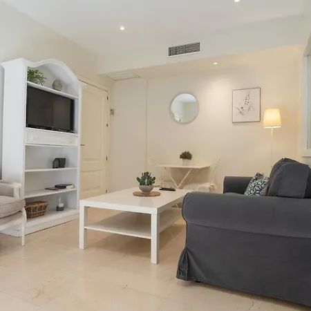 Gran Capitan Boulevard Apartment Cordoba